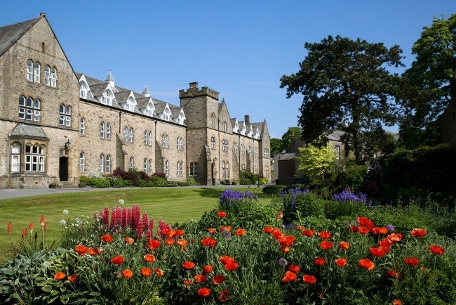 Giggleswick School